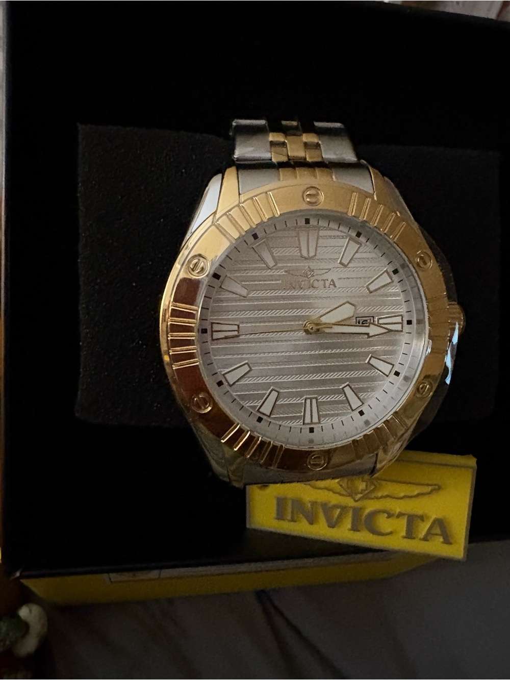Invicta Men's Two-Tone Gold and Silver Round Dial Watch